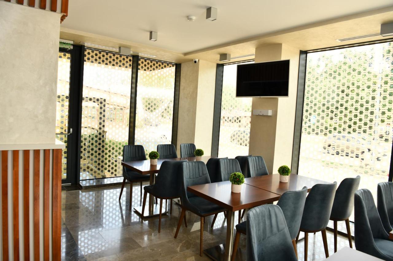 Quartz Boutique Hotel Mamaia Eksteriør bilde